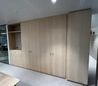 table en bois massif à Château-du-Loir - image 4