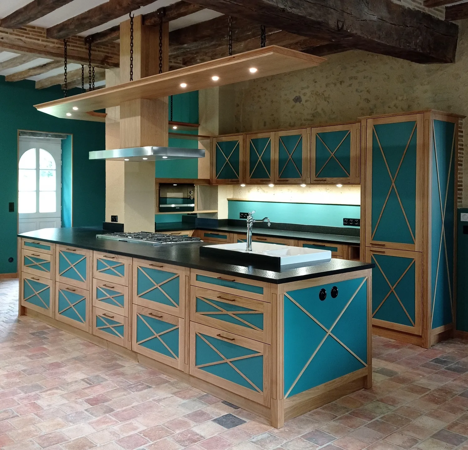 table en bois massif chateau du loir