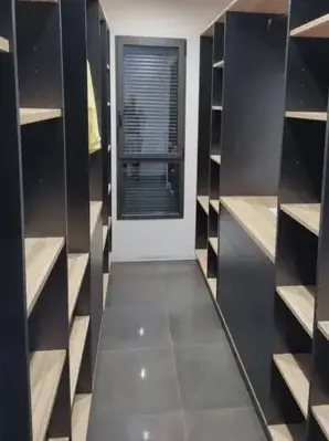 table en bois massif à Écommoy - image 4