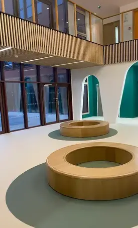 table en bois massif La Flèche-1