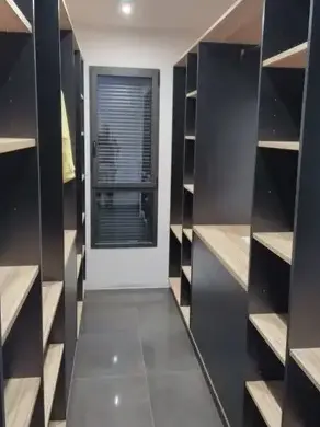 table en bois massif à Le Lude - image 2