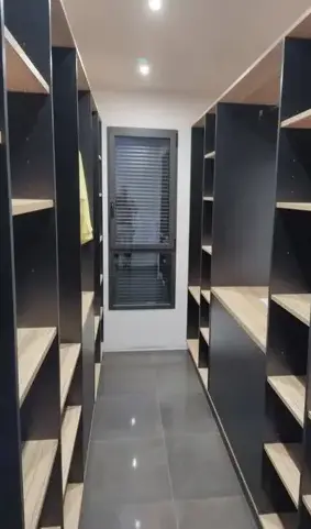 table en bois massif Le Mans-5