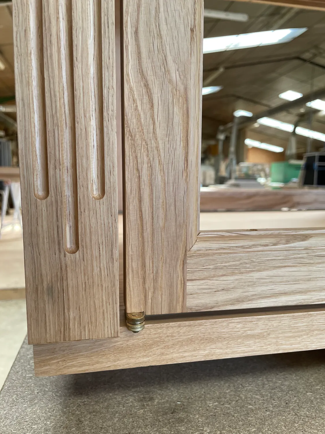 table en bois massif noyen sur sarthe